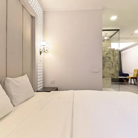 Dysnos Avenue Apartment