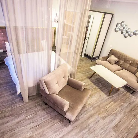 Dysnos Avenue Apartment *