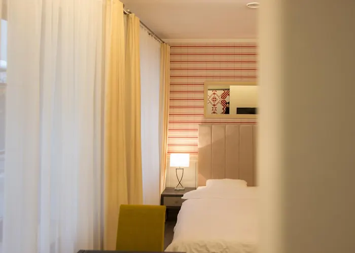 Dysnos Avenue Apartment